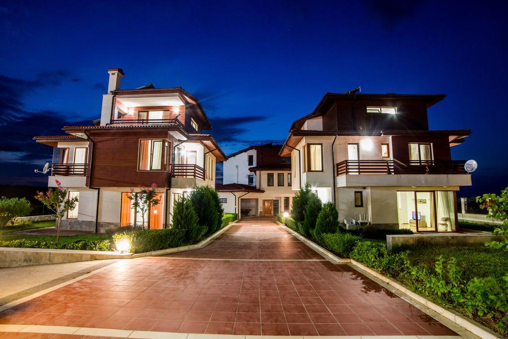 Villas In Complex Trakiyskiy Bryag Lozenets Buitenkant foto