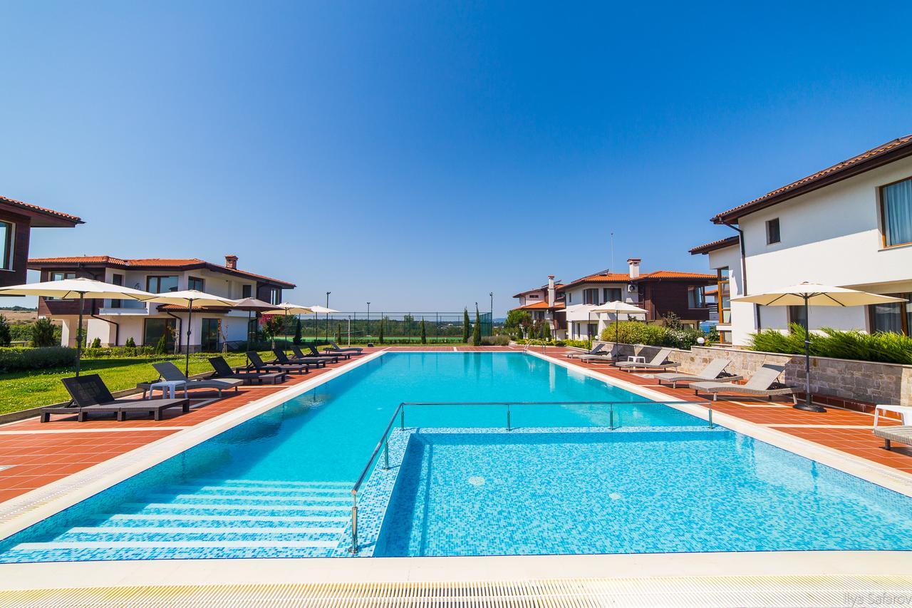 Villas In Complex Trakiyskiy Bryag Lozenets Buitenkant foto