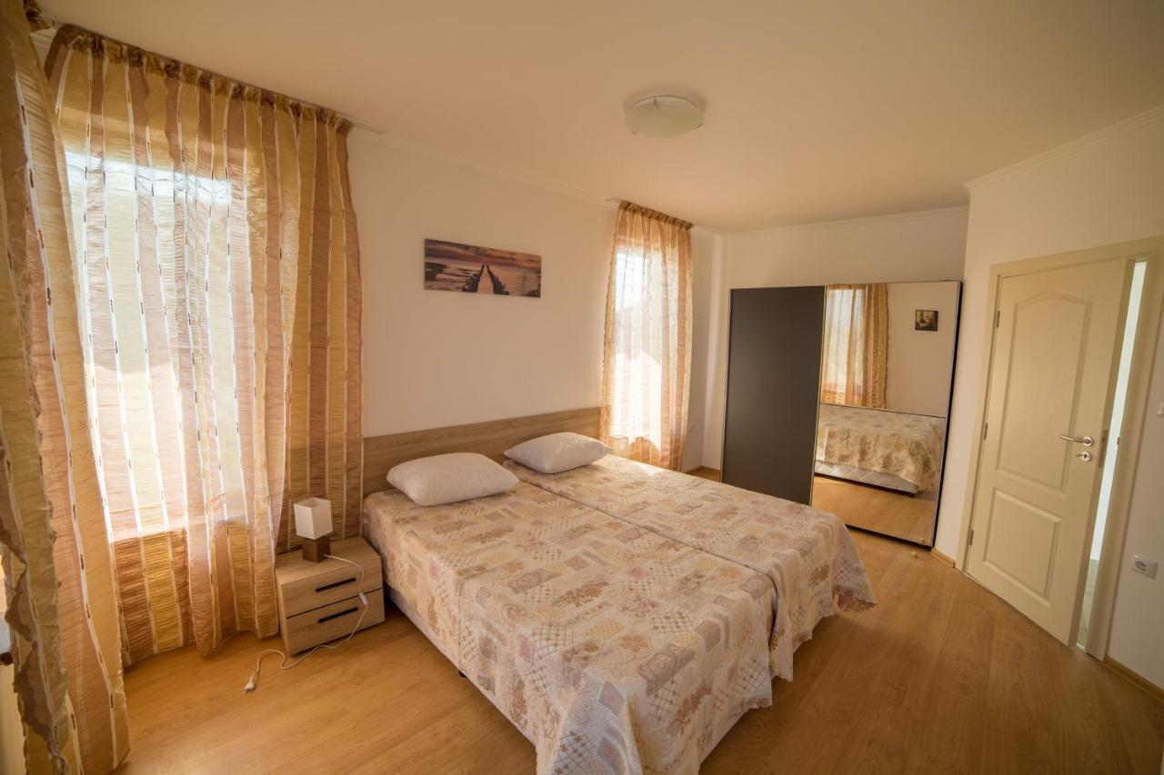Villas In Complex Trakiyskiy Bryag Lozenets Buitenkant foto